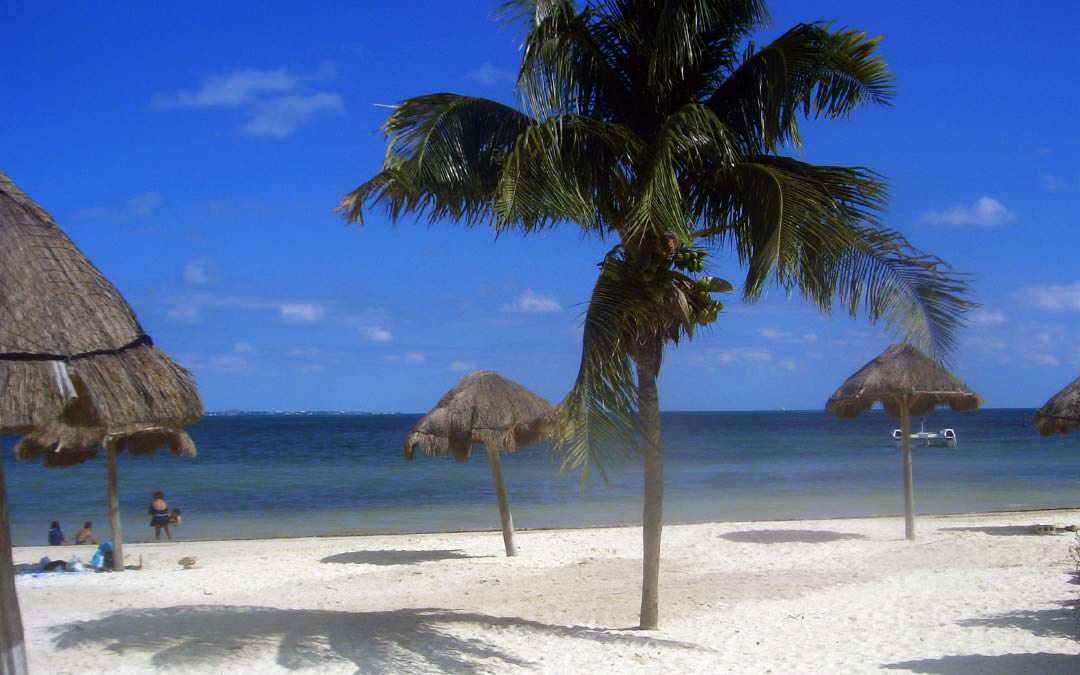 Costa-Mujeres-experiencias-mejores-playas-playa-las-perlas playa caracol